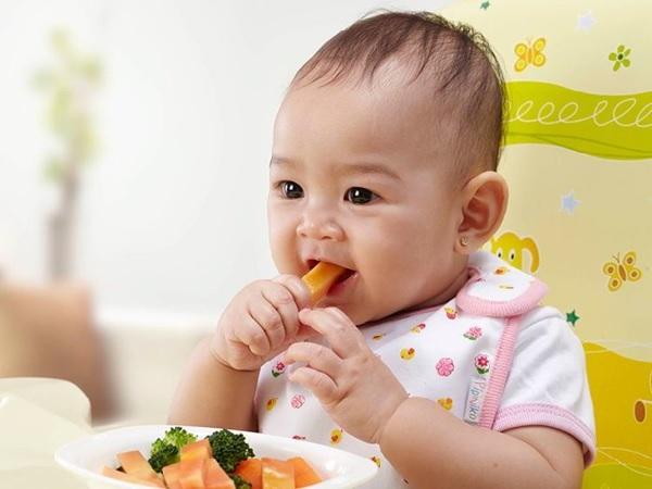 Trẻ ăn gì để tăng cân? Các món ăn giúp trẻ tăng cân nhanh chóng